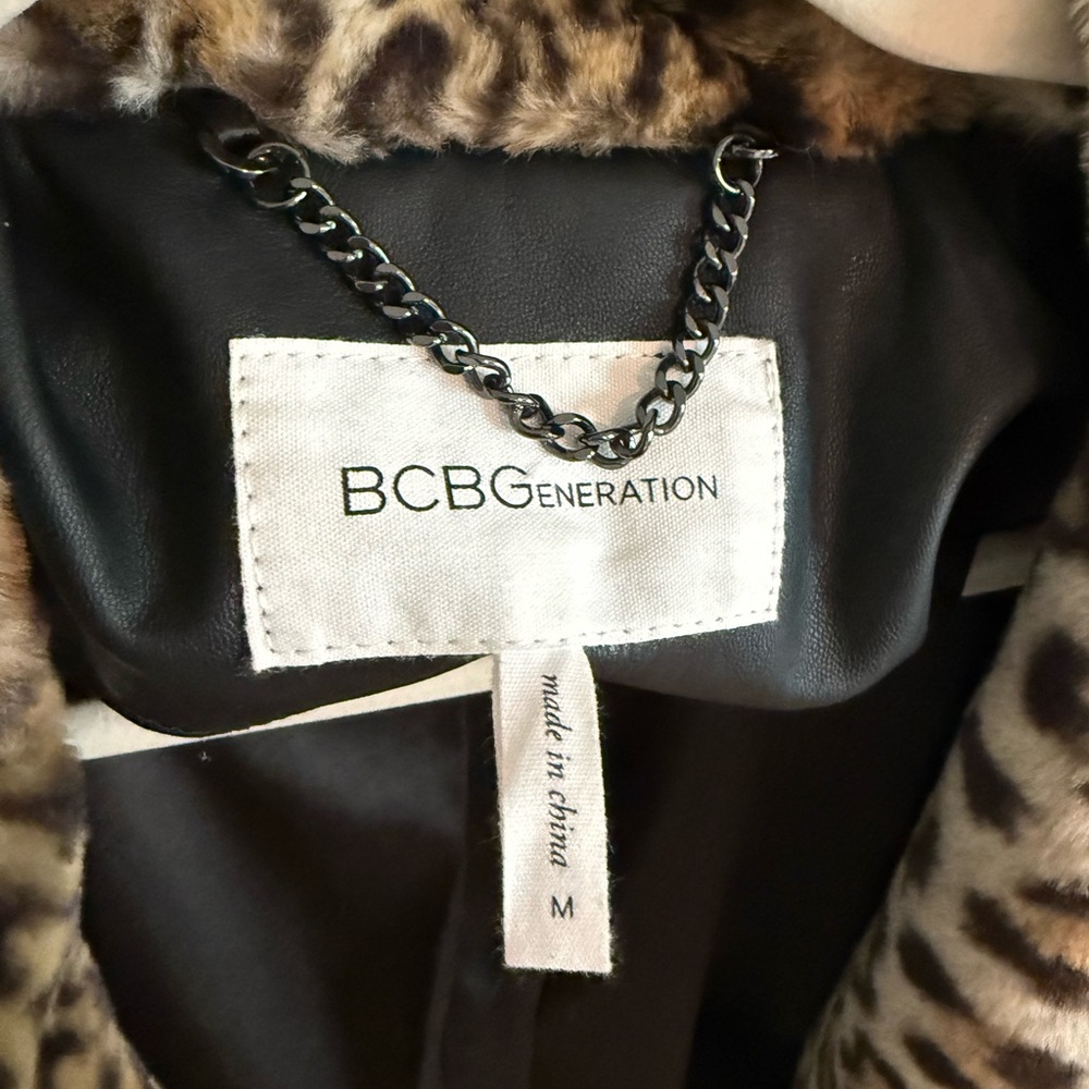 BCBGeneration - Picture 3 of 3